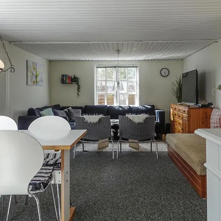 2 Bedroom Lovely In בית נופש